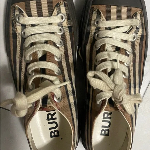 Burberry Plaid Sneakers - Black and Brown size 39 - Picture 2 of 12